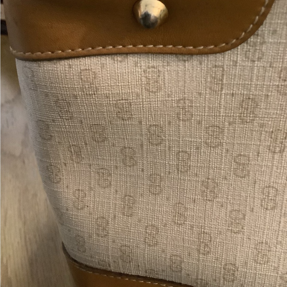 Gucci vintage authentic Cream and Tan Monogram GG Satchel with Leather Trim - Picture 6 of 12